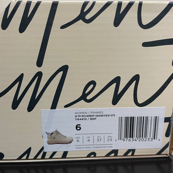 NWB Teva x FP Movement Grandview GORE-TEX Hiking Boot Size 6 - Picture 8 of 14